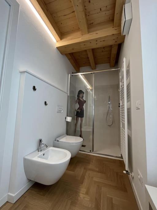 La Piccola Casa Al Lago - Intera Casa Con 3 Camere E 2 Box 萨罗 外观 照片