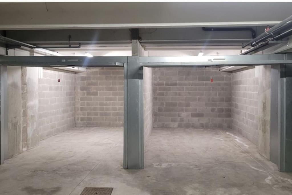 La Piccola Casa Al Lago - Intera Casa Con 3 Camere E 2 Box 萨罗 外观 照片